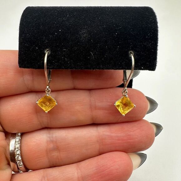 1" sterling silver lever back, princess cut citrine dangle earrings! - Picture 1 of 12